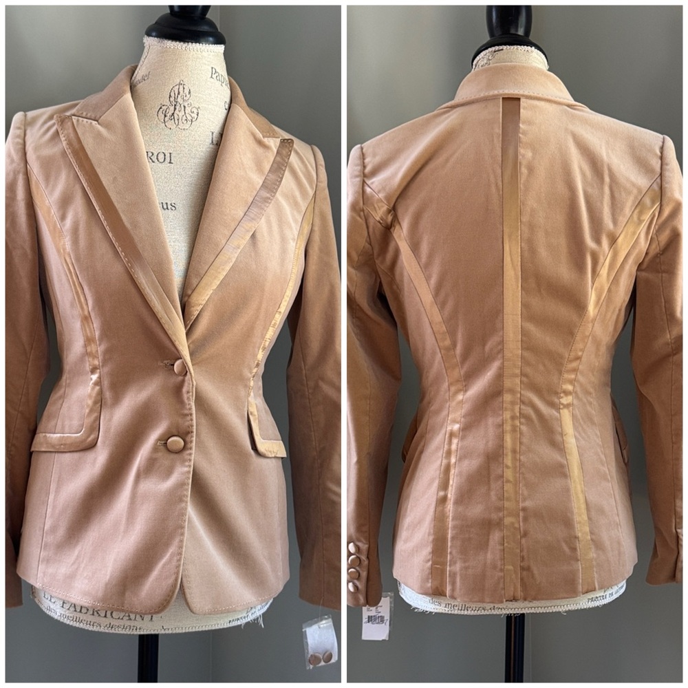 Bloomingdale’s champagne velvet‎ blazer trimmed satin NWT size 2P